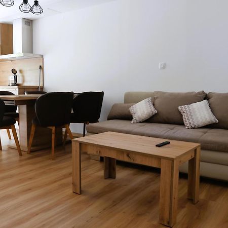 Forestview Apartment 布莱德 外观 照片