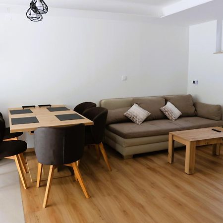 Forestview Apartment 布莱德 外观 照片